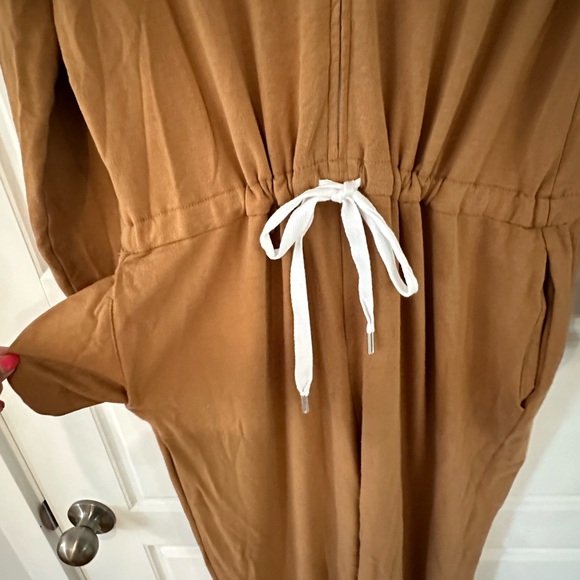 Smash and Tess x Jillian Harris “Harris Hoodie” in cinnamon brown. Size Large. - Picture 5 of 5